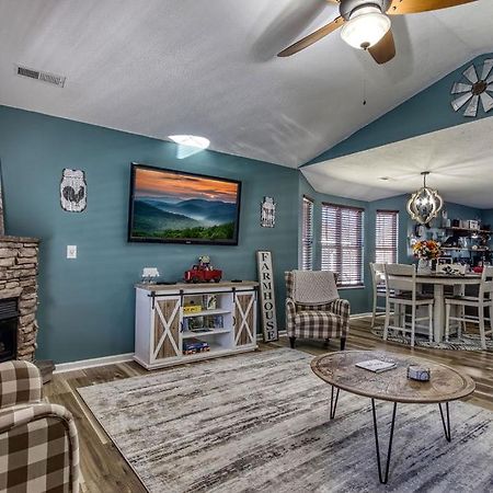 פיג'ן פורג' The Mason Jar, Hot Tub, Wifi, 1089 Free Tickets Each Paid Day, Dollywood And More! מראה חיצוני תמונה